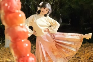 短发姑娘